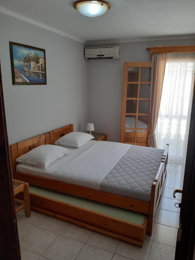 Apartment Ksenija Kotor Eksteriør billede