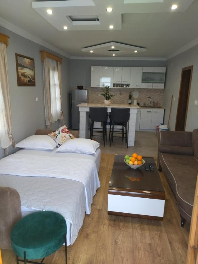 Apartment Ksenija Kotor Eksteriør billede