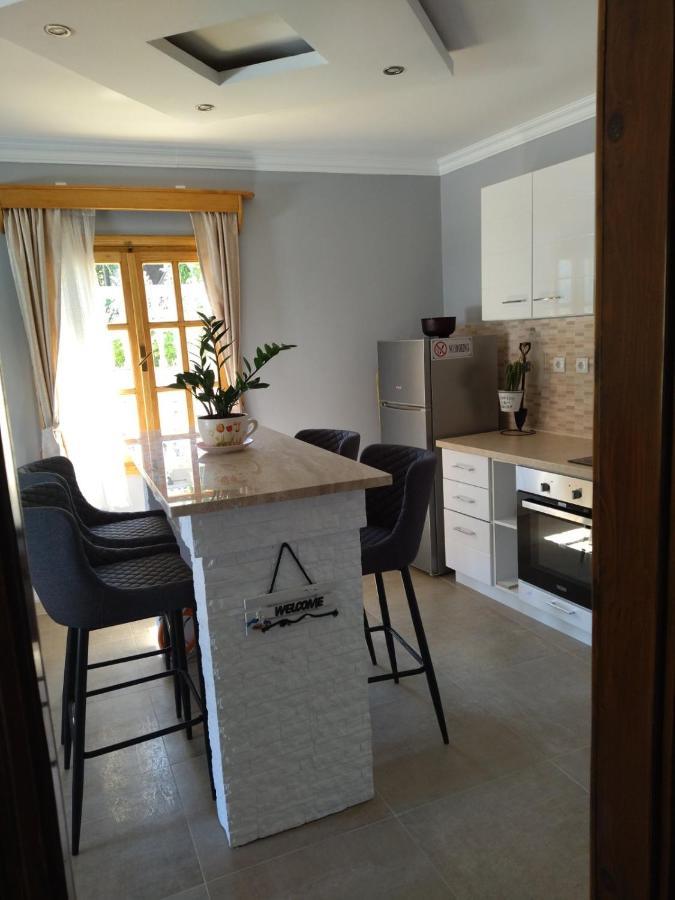 Apartment Ksenija Kotor Eksteriør billede