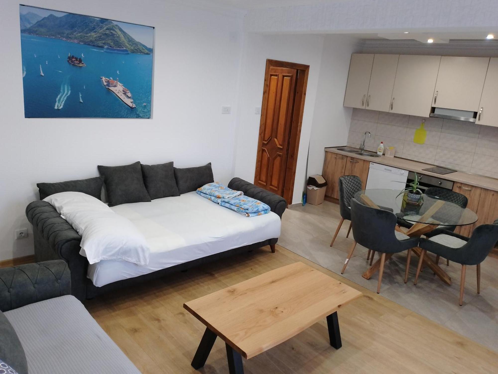 Apartment Ksenija Kotor Eksteriør billede